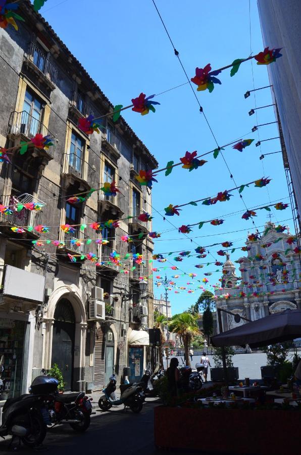 Tre Stelle Al Duomo Bed & Breakfast Catania Bagian luar foto