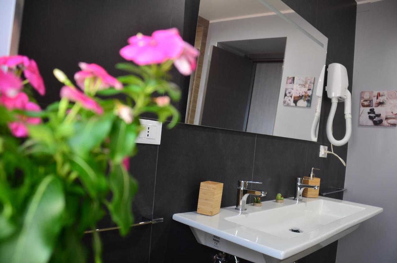 Tre Stelle Al Duomo Bed & Breakfast Catania Bagian luar foto