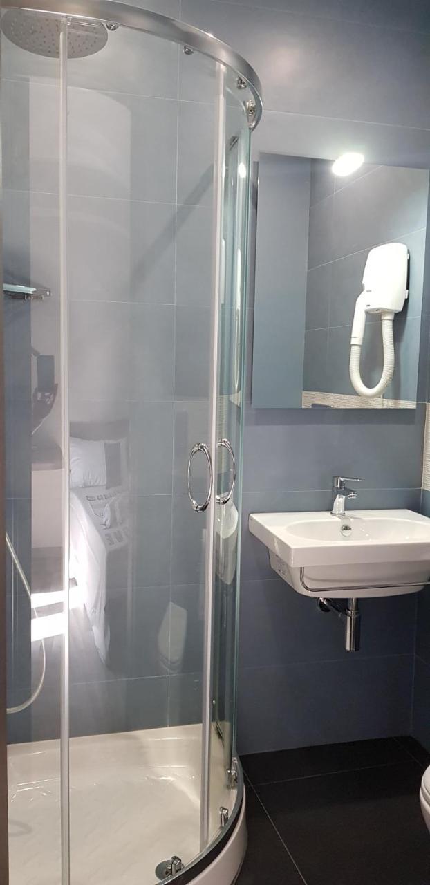 Tre Stelle Al Duomo Bed & Breakfast Catania Bagian luar foto