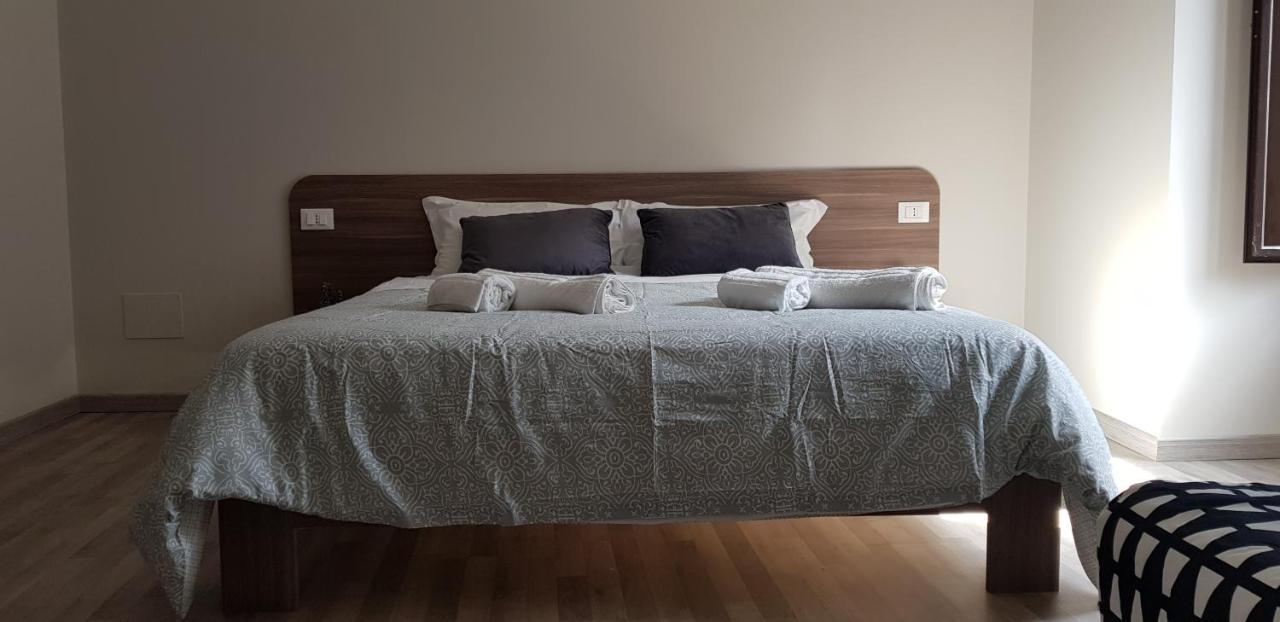Tre Stelle Al Duomo Bed & Breakfast Catania Bagian luar foto