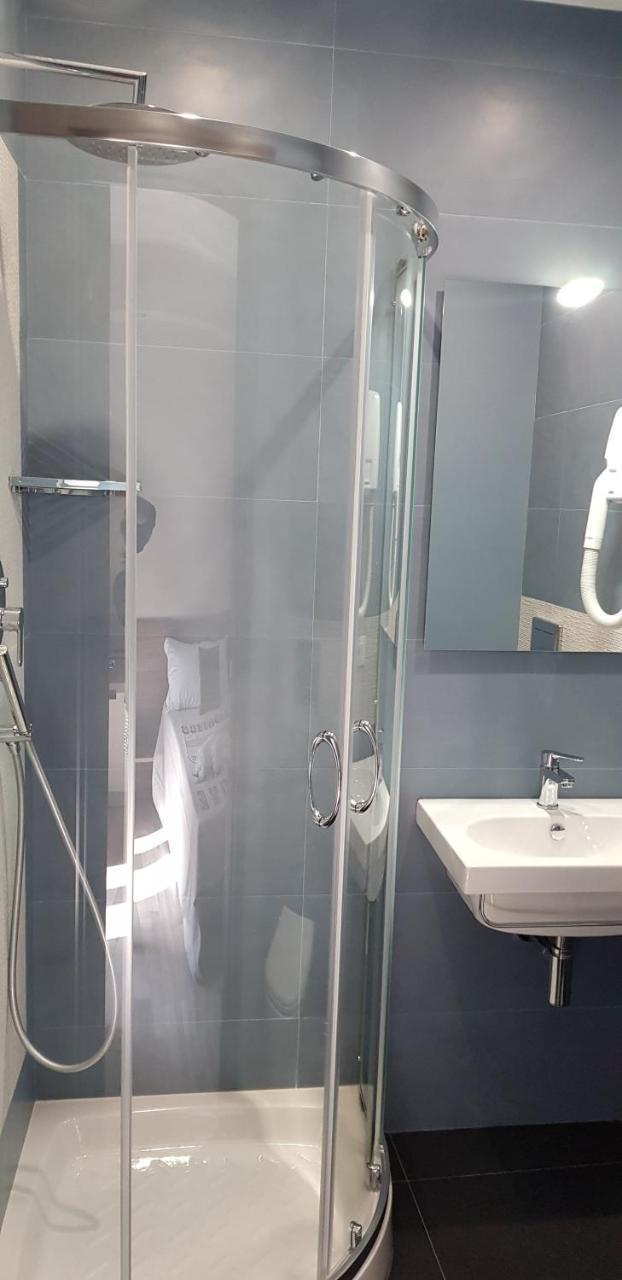 Tre Stelle Al Duomo Bed & Breakfast Catania Bagian luar foto