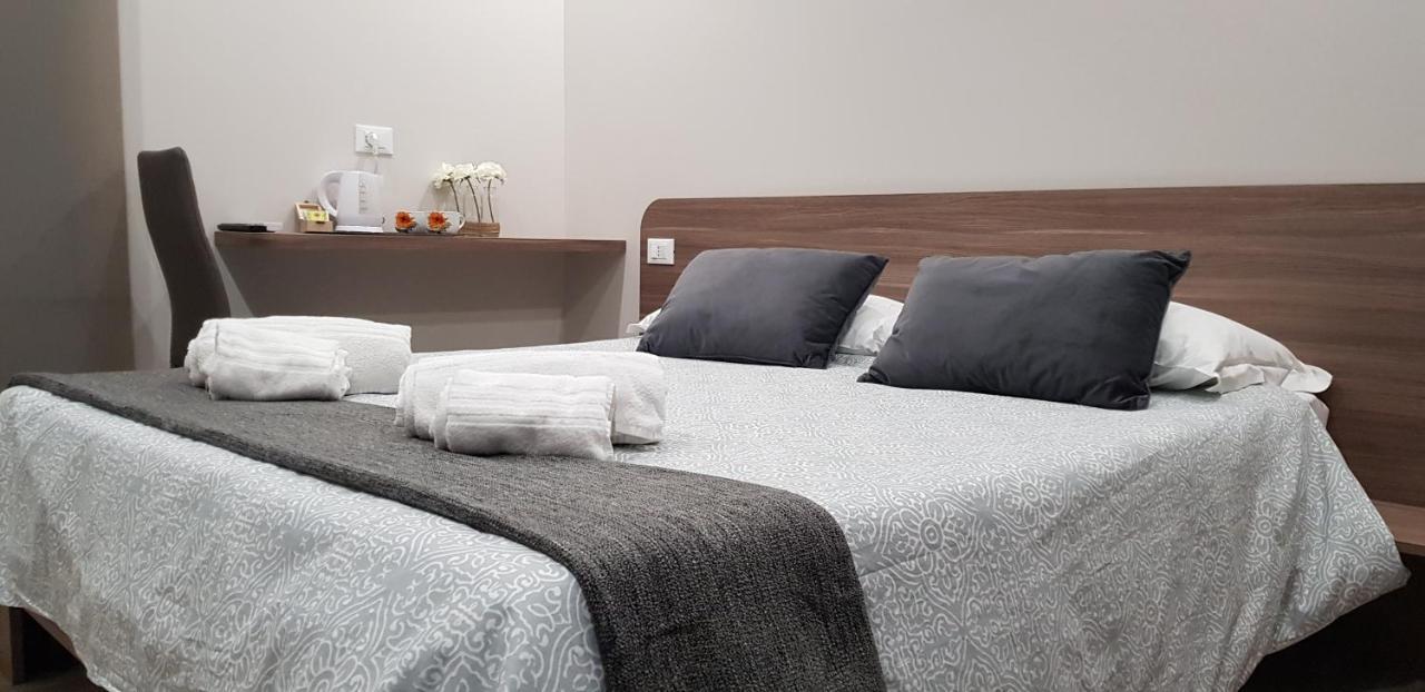 Tre Stelle Al Duomo Bed & Breakfast Catania Bagian luar foto